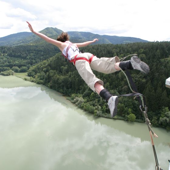 Bungee skok - Podjunski most 96 m