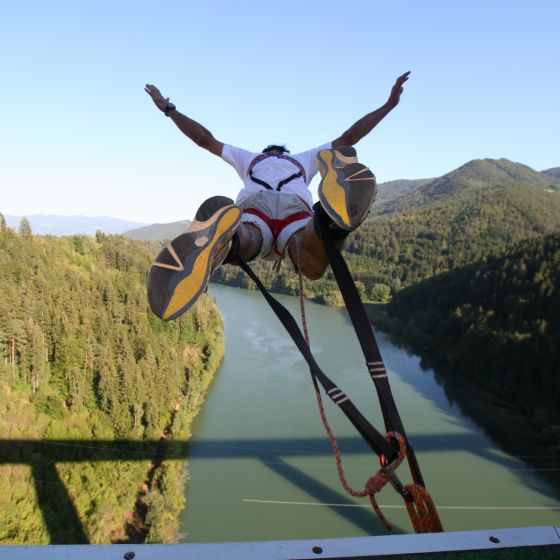 Bungee skok - Podjunski most 96 m