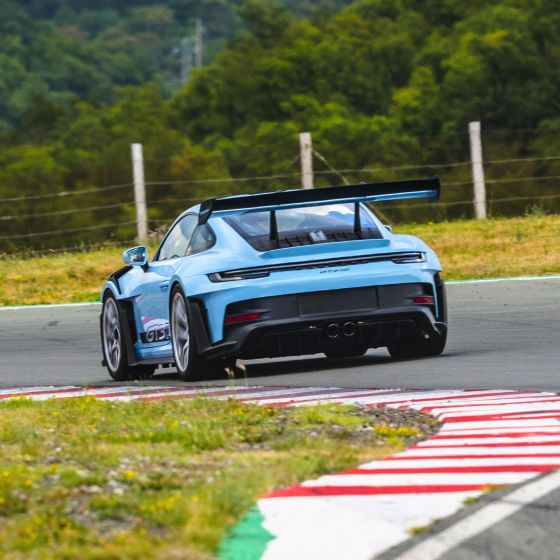 Vožnja Porscheom 911 GT3 RS 992 na trkaćoj stazi Grobnik