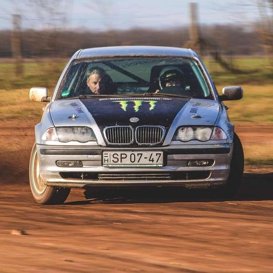 Rallye fahren im BMW 325 in Sopron