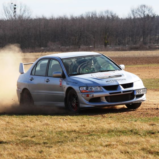 Rallye fahren im Mitsubishi Lancer Evo in Sopron