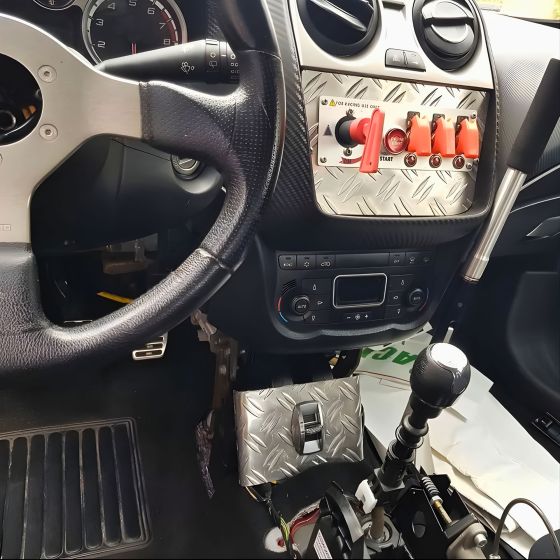 Vožnja u trkaćem autu Alfa Romeo MiTo u Italiji