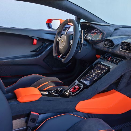 Drive a Lamborghini Huracán EVO