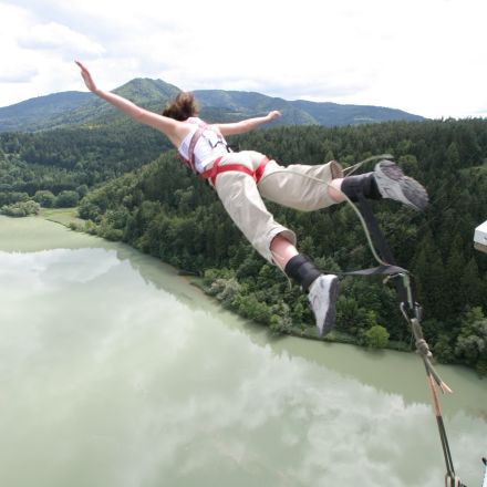 Bungy jump from the Jauntal bridge 96 m