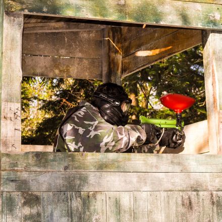 Paintball nel bosco per bambini a Šentjernej