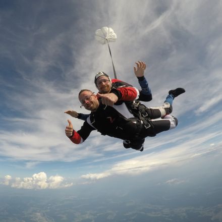 Tandem skydiving in Šentvid from 6000 meters