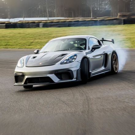 Guida una Porsche Cayman GT4 RS a Misano